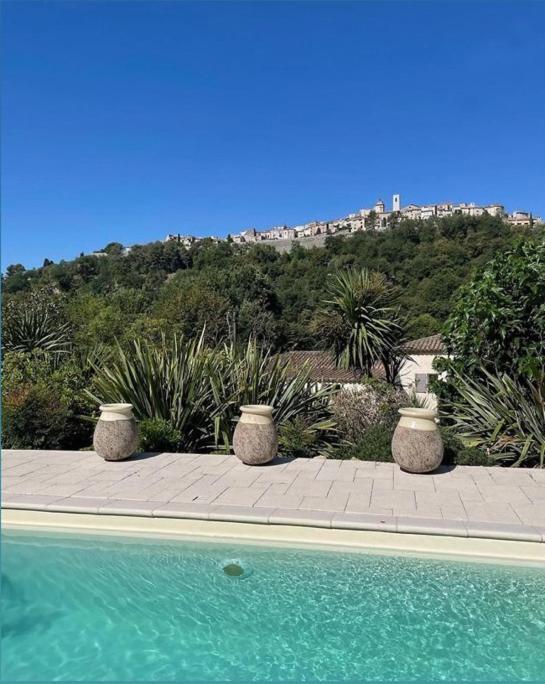 Bastide Nomade - Guest House Saint-Paul-de-Vence Extérieur photo
